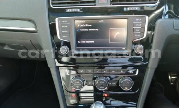 Nunua Ilio tumika Volkswagen Golf R White Gari ndani ya Bulembu nchini Hhohho Nunua Ilio tumika Volkswagen Golf R White Gari ndani ya Bulembu nchini Hhohho