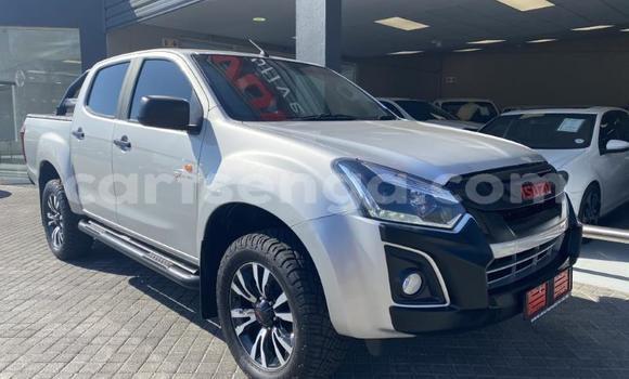 Nunua Ilio tumika Isuzu KB Silver Gari ndani ya Big Bend nchini Lubombo
