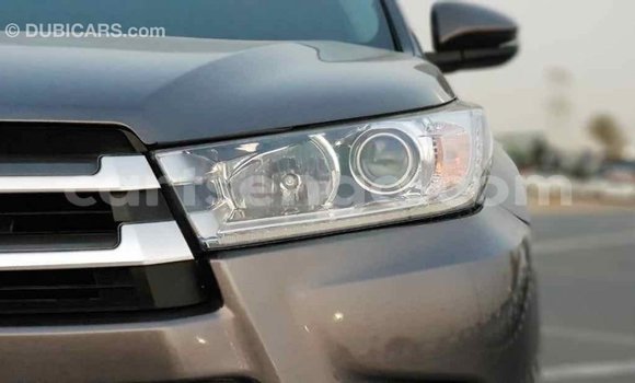 Buy Import Toyota Highlander Other Car in Import - Dubai in Hhohho Buy Import Toyota Highlander Other Car in Import - Dubai in Hhohho