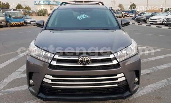 Buy Import Toyota Highlander Other Car in Import - Dubai in Hhohho Buy Import Toyota Highlander Other Car in Import - Dubai in Hhohho