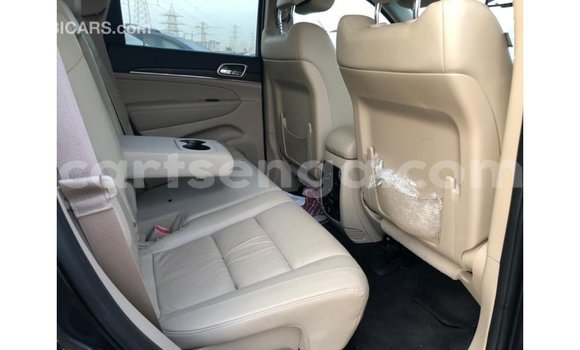 Nunua Imported Jeep Grand Cherokee Black Gari ndani ya Import - Dubai nchini Hhohho Nunua Imported Jeep Grand Cherokee Black Gari ndani ya Import - Dubai nchini Hhohho