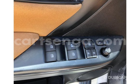 Nunua Imported Toyota Fortuner White Gari ndani ya Import - Dubai nchini Hhohho Nunua Imported Toyota Fortuner White Gari ndani ya Import - Dubai nchini Hhohho