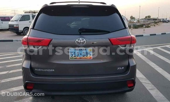 Buy Import Toyota Highlander Other Car in Import - Dubai in Hhohho Buy Import Toyota Highlander Other Car in Import - Dubai in Hhohho