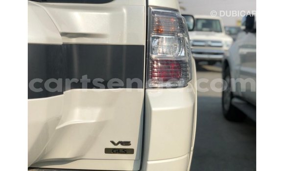 Nunua Imported Mitsubishi Pajero Black Gari ndani ya Import - Dubai nchini Hhohho Nunua Imported Mitsubishi Pajero Black Gari ndani ya Import - Dubai nchini Hhohho