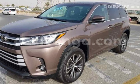 Buy Import Toyota Highlander Brown Car in Import - Dubai in Hhohho Buy Import Toyota Highlander Brown Car in Import - Dubai in Hhohho