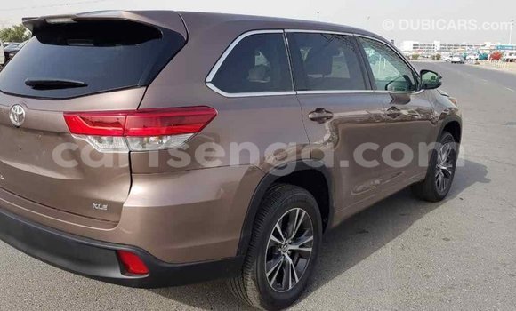 Buy Import Toyota Highlander Brown Car in Import - Dubai in Hhohho Buy Import Toyota Highlander Brown Car in Import - Dubai in Hhohho
