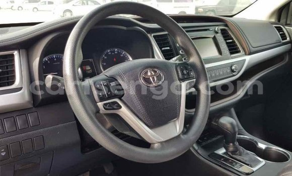Buy Import Toyota Highlander Brown Car in Import - Dubai in Hhohho Buy Import Toyota Highlander Brown Car in Import - Dubai in Hhohho