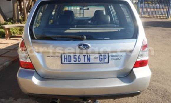 Acheter Occasion Voiture Subaru Legacy Gris à Manzini, Manzini Acheter Occasion Voiture Subaru Legacy Gris à Manzini, Manzini