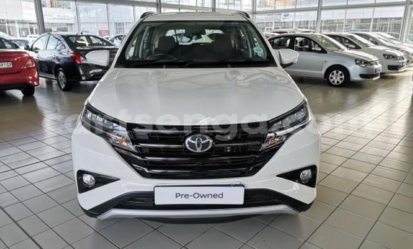 Acheter Occasion Voiture Toyota Rush Blanc à Import - Dubai, Hhohho