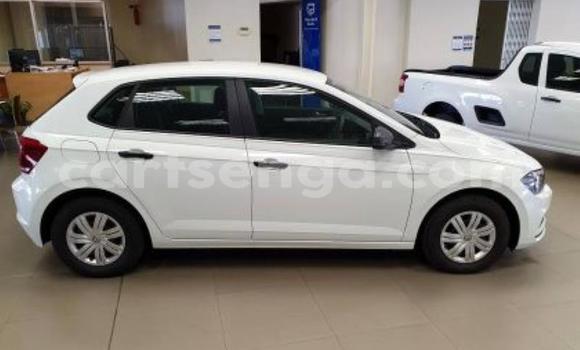 Buy Used Volkswagen Polo White Car in Import - Dubai in Hhohho Buy Used Volkswagen Polo White Car in Import - Dubai in Hhohho