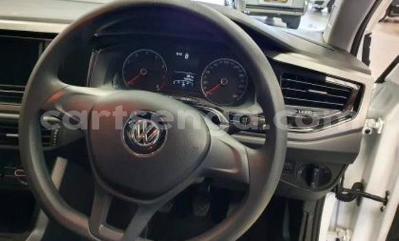 Buy Used Volkswagen Polo White Car in Import - Dubai in Hhohho Buy Used Volkswagen Polo White Car in Import - Dubai in Hhohho