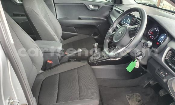Nunua Ilio tumika Kia Rio Silver Gari ndani ya Mbabane nchini Manzini Nunua Ilio tumika Kia Rio Silver Gari ndani ya Mbabane nchini Manzini