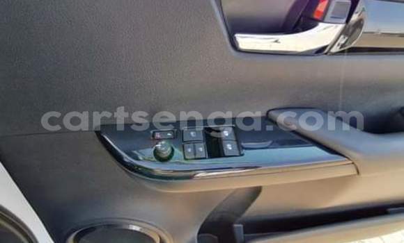 Nunua Ilio tumika Toyota Hilux White Gari ndani ya Manzini nchini Manzini Nunua Ilio tumika Toyota Hilux White Gari ndani ya Manzini nchini Manzini