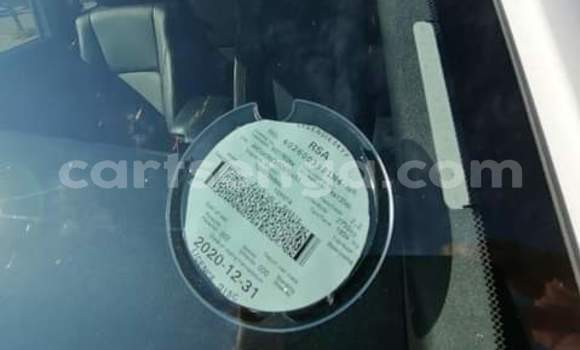 Nunua Ilio tumika Toyota Hilux White Gari ndani ya Manzini nchini Manzini Nunua Ilio tumika Toyota Hilux White Gari ndani ya Manzini nchini Manzini