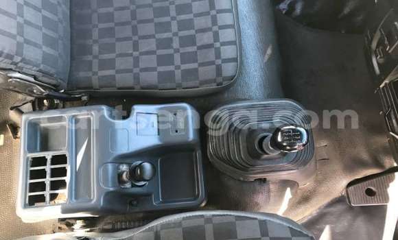 Nunua Ilio tumika Isuzu FTR 850 White Lori ndani ya Mbabane nchini Manzini Nunua Ilio tumika Isuzu FTR 850 White Lori ndani ya Mbabane nchini Manzini