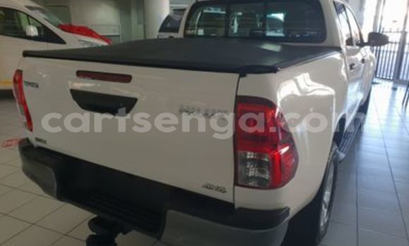 Nunua Ilio tumika Toyota Hilux White Gari ndani ya Ezulwini nchini Hhohho Nunua Ilio tumika Toyota Hilux White Gari ndani ya Ezulwini nchini Hhohho