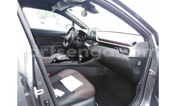 Nunua Imported Toyota C-HR Other Gari ndani ya Import - Dubai nchini Hhohho Nunua Imported Toyota C-HR Other Gari ndani ya Import - Dubai nchini Hhohho