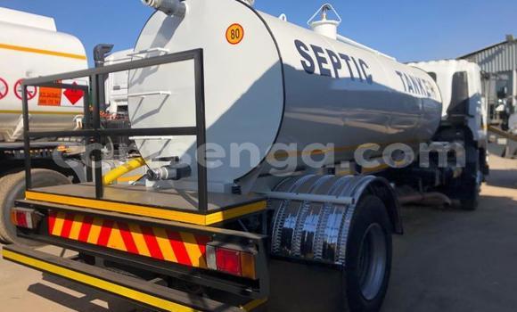 Nunua Ilio tumika Isuzu KB White Gari ndani ya Bulembu nchini Hhohho Nunua Ilio tumika Isuzu KB White Gari ndani ya Bulembu nchini Hhohho