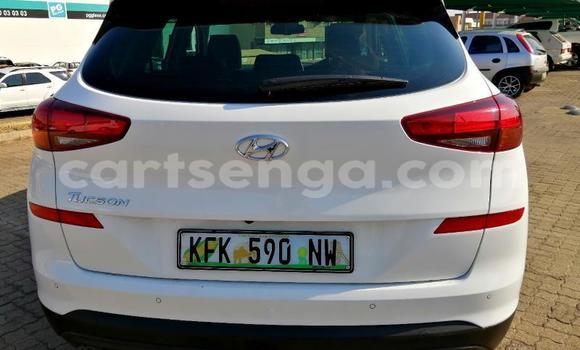 Nunua Ilio tumika Hyundai Tucson Silver Gari ndani ya Big Bend nchini Lubombo Nunua Ilio tumika Hyundai Tucson Silver Gari ndani ya Big Bend nchini Lubombo