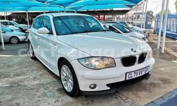 Nunua Ilio tumika BMW 1–Series White Gari ndani ya Bulembu nchini Hhohho Nunua Ilio tumika BMW 1–Series White Gari ndani ya Bulembu nchini Hhohho