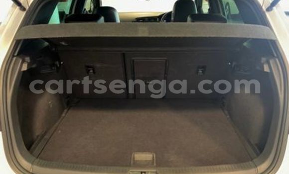 Buy Used Volkswagen Golf R White Car in Import - Dubai in Hhohho Buy Used Volkswagen Golf R White Car in Import - Dubai in Hhohho