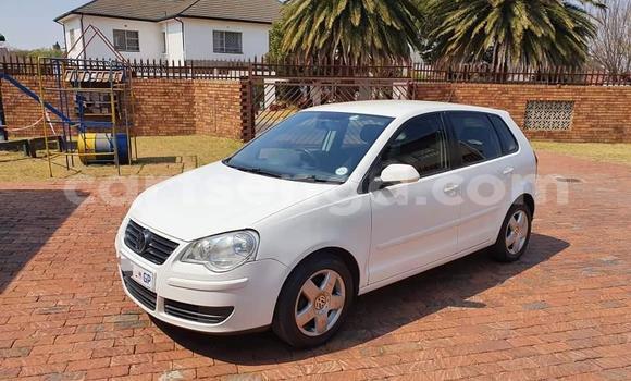 Buy Used Volkswagen Polo White Car in Bulembu in Hhohho Buy Used Volkswagen Polo White Car in Bulembu in Hhohho
