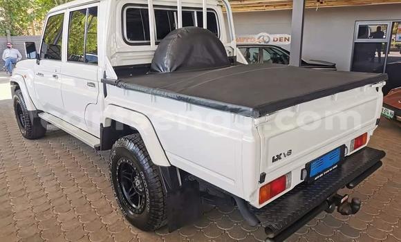 Buy Used Toyota Land Cruiser Other Car in Bulembu in Hhohho Buy Used Toyota Land Cruiser Other Car in Bulembu in Hhohho