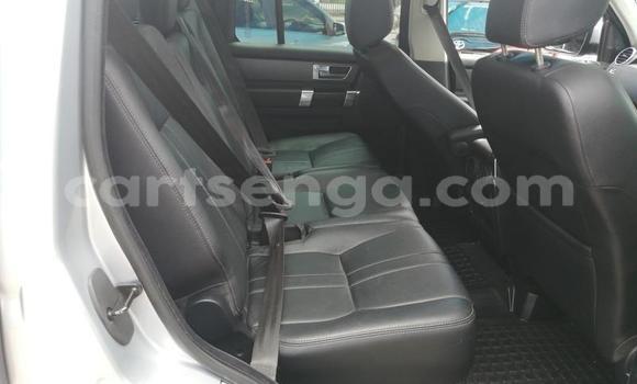 Nunua Ilio tumika Land Rover Discovery Silver Gari ndani ya Big Bend nchini Lubombo Nunua Ilio tumika Land Rover Discovery Silver Gari ndani ya Big Bend nchini Lubombo