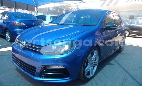Buy Used Volkswagen Golf R Blue Car in Manzini in Manzini Buy Used Volkswagen Golf R Blue Car in Manzini in Manzini
