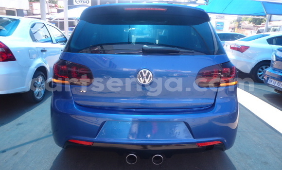 Buy Used Volkswagen Golf R Blue Car in Manzini in Manzini Buy Used Volkswagen Golf R Blue Car in Manzini in Manzini