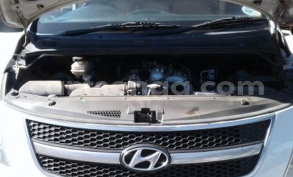 Nunua Ilio tumika Hyundai H1 White Gari ndani ya Mbabane nchini Manzini Nunua Ilio tumika Hyundai H1 White Gari ndani ya Mbabane nchini Manzini