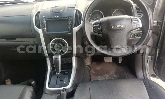 Nunua Ilio tumika Isuzu KB Silver Gari ndani ya Big Bend nchini Lubombo Nunua Ilio tumika Isuzu KB Silver Gari ndani ya Big Bend nchini Lubombo