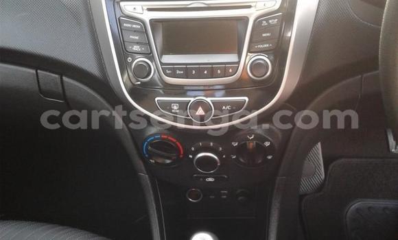 Nunua Ilio tumika Hyundai Accent Silver Gari ndani ya Manzini nchini Manzini Nunua Ilio tumika Hyundai Accent Silver Gari ndani ya Manzini nchini Manzini