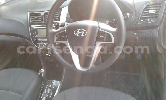Nunua Ilio tumika Hyundai Accent Silver Gari ndani ya Manzini nchini Manzini Nunua Ilio tumika Hyundai Accent Silver Gari ndani ya Manzini nchini Manzini