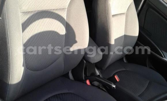 Nunua Ilio tumika Hyundai Accent Silver Gari ndani ya Manzini nchini Manzini Nunua Ilio tumika Hyundai Accent Silver Gari ndani ya Manzini nchini Manzini