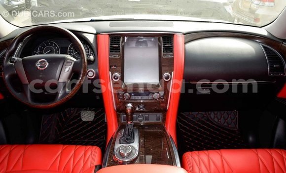 Buy Import Nissan Patrol White Car in Import - Dubai in Hhohho Buy Import Nissan Patrol White Car in Import - Dubai in Hhohho