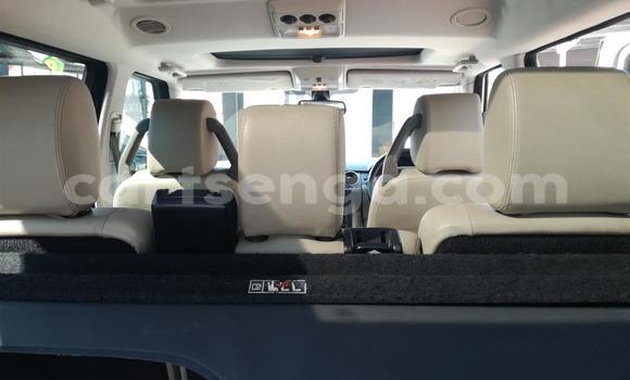 Buy Used Land Rover Discovery Sport White Car in Bulembu in Hhohho Buy Used Land Rover Discovery Sport White Car in Bulembu in Hhohho