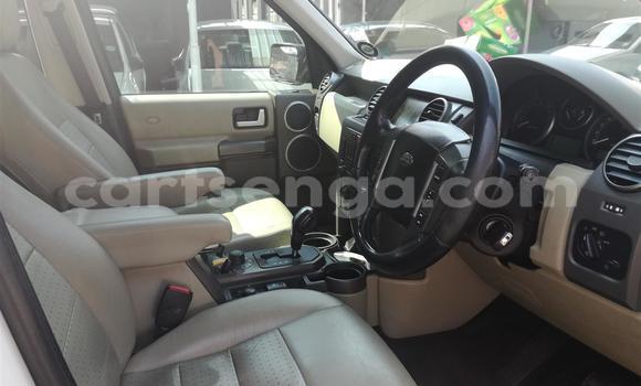 Buy Used Land Rover Discovery Sport White Car in Bulembu in Hhohho Buy Used Land Rover Discovery Sport White Car in Bulembu in Hhohho