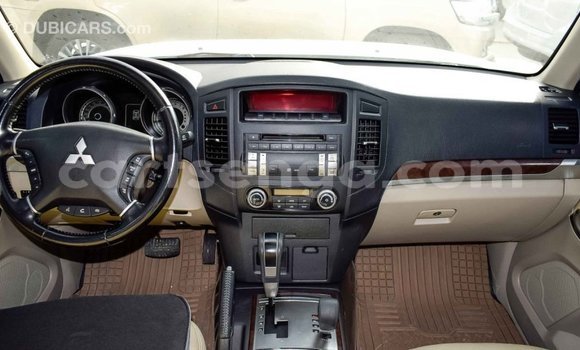 Buy Import Mitsubishi Pajero White Car in Import - Dubai in Hhohho Buy Import Mitsubishi Pajero White Car in Import - Dubai in Hhohho