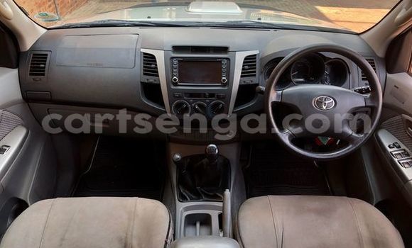 Acheter Occasion Voiture Toyota Hilux Gris à Ezulwini, Hhohho Acheter Occasion Voiture Toyota Hilux Gris à Ezulwini, Hhohho