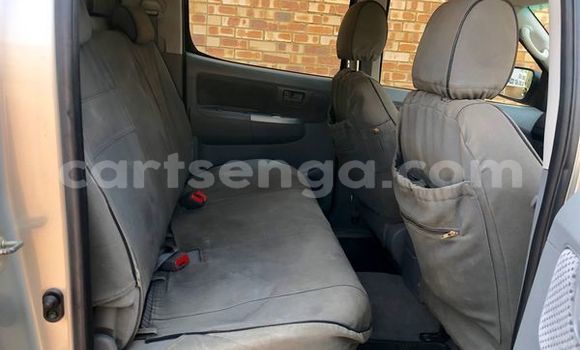 Buy Used Toyota Hilux Silver Car in Bulembu in Hhohho Buy Used Toyota Hilux Silver Car in Bulembu in Hhohho