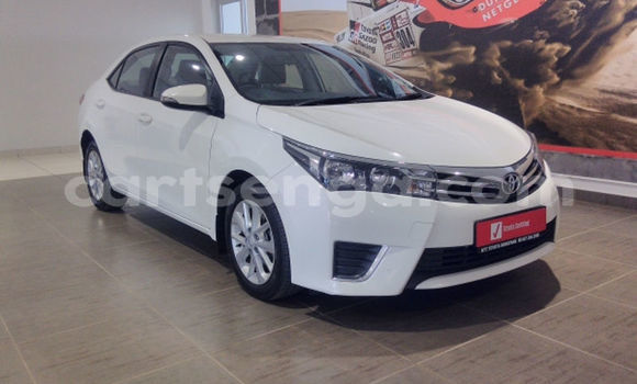 Nunua Ilio tumika Toyota Corolla White Gari ndani ya Ezulwini nchini Hhohho Nunua Ilio tumika Toyota Corolla White Gari ndani ya Ezulwini nchini Hhohho