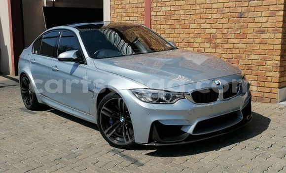 Nunua Ilio tumika BMW M3 Silver Gari ndani ya Hlatikulu nchini Wilaya ya Shiselweni