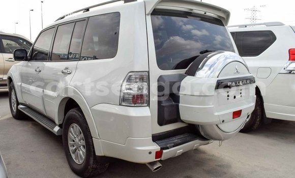 Buy Import Mitsubishi Pajero White Car in Import - Dubai in Hhohho Buy Import Mitsubishi Pajero White Car in Import - Dubai in Hhohho