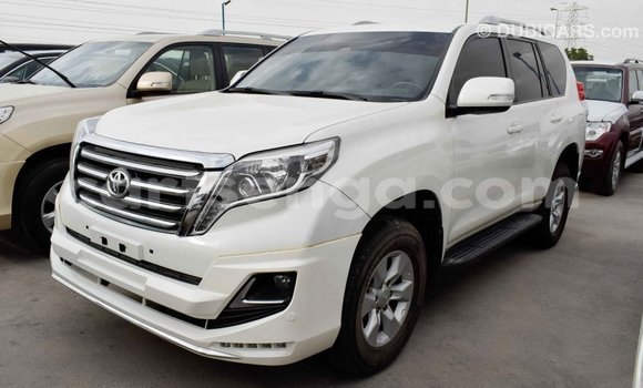 Buy Import Toyota Prado White Car in Import - Dubai in Hhohho Buy Import Toyota Prado White Car in Import - Dubai in Hhohho