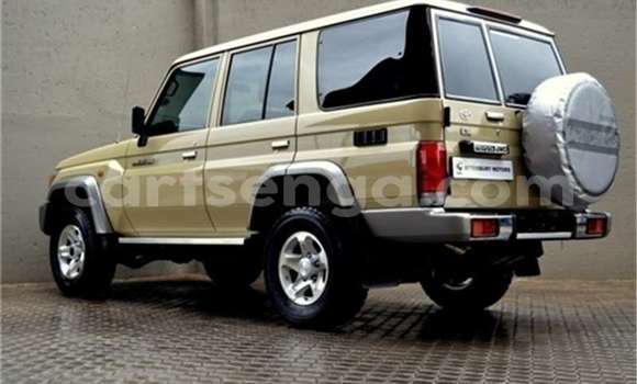 Buy Used Toyota Land Cruiser Beige Car in Manzini in Manzini Buy Used Toyota Land Cruiser Beige Car in Manzini in Manzini