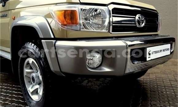Buy Used Toyota Land Cruiser Beige Car in Manzini in Manzini Buy Used Toyota Land Cruiser Beige Car in Manzini in Manzini