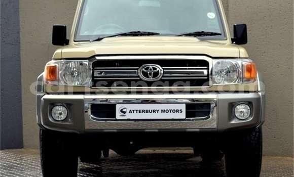 Buy Used Toyota Land Cruiser Beige Car in Manzini in Manzini Buy Used Toyota Land Cruiser Beige Car in Manzini in Manzini