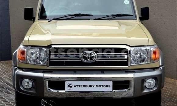 Buy Used Toyota Land Cruiser Beige Car in Manzini in Manzini Buy Used Toyota Land Cruiser Beige Car in Manzini in Manzini
