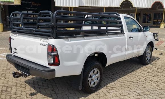 Buy Used Toyota Hilux White Car in Bulembu in Hhohho Buy Used Toyota Hilux White Car in Bulembu in Hhohho